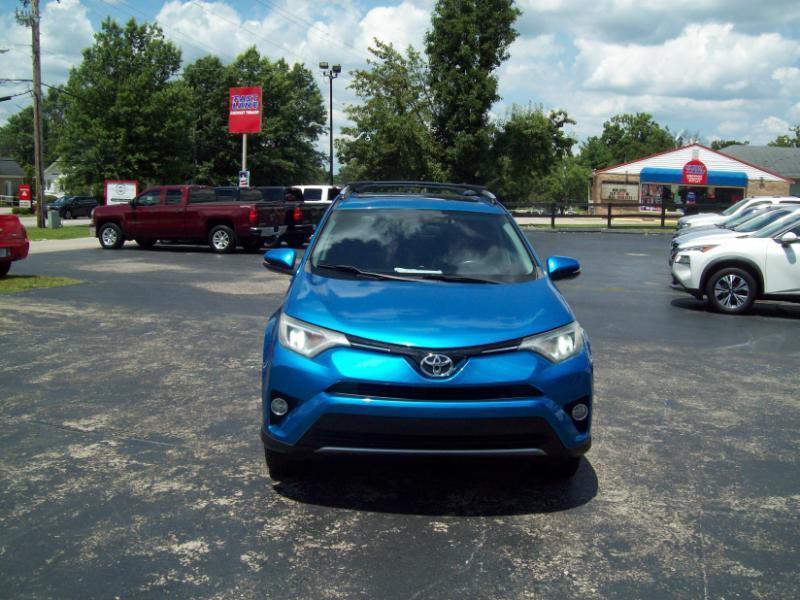 Toyota RAV4 XLE FWD 2016