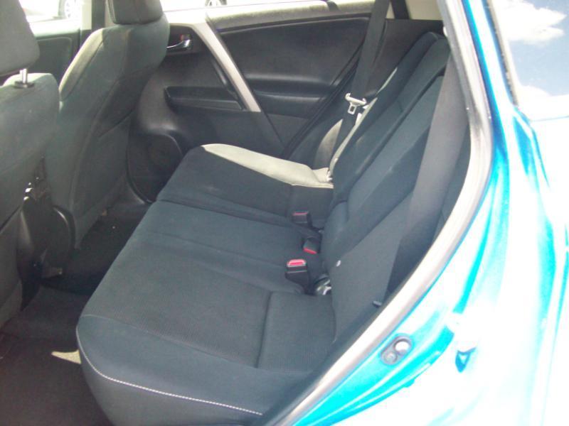 Toyota RAV4 XLE FWD 2016