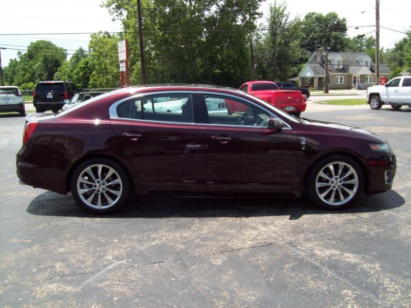 Lincoln MKS 3.5L with EcoBoost AWD 2011