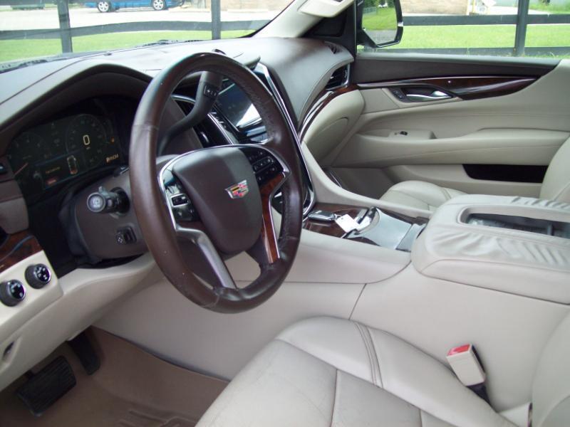 Cadillac Escalade ESV Premium 4WD 2015