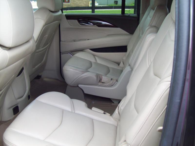 Cadillac Escalade ESV Premium 4WD 2015