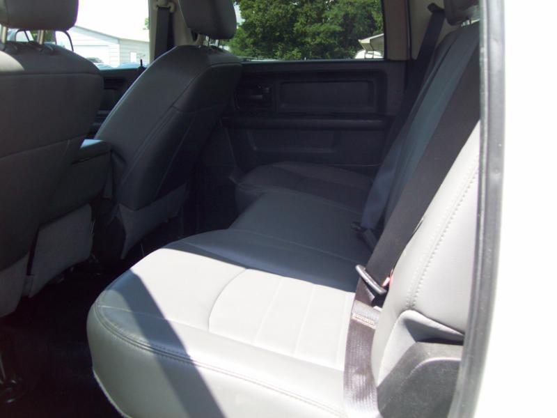 RAM 2500 Tradesman Crew Cab SWB 4WD 2016