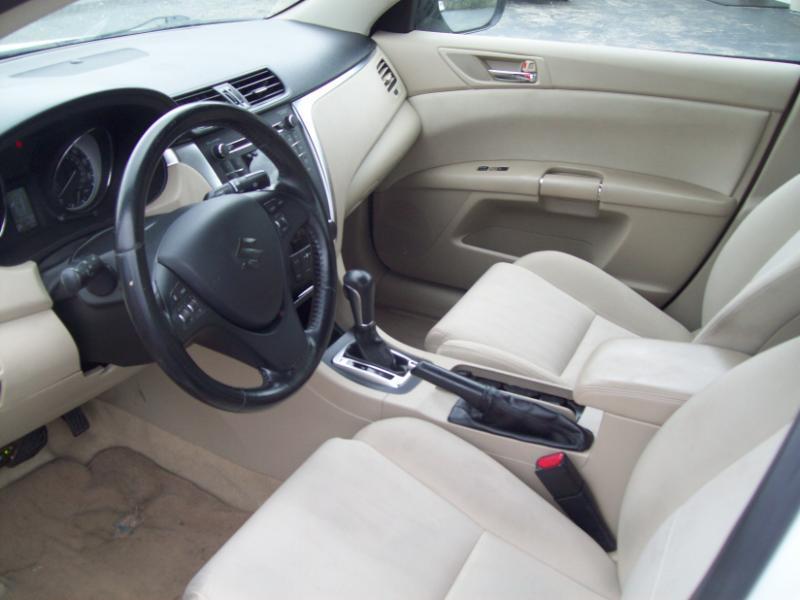Suzuki Kizashi SE AWD 2012