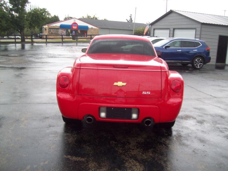 Chevrolet SSR Base 2004