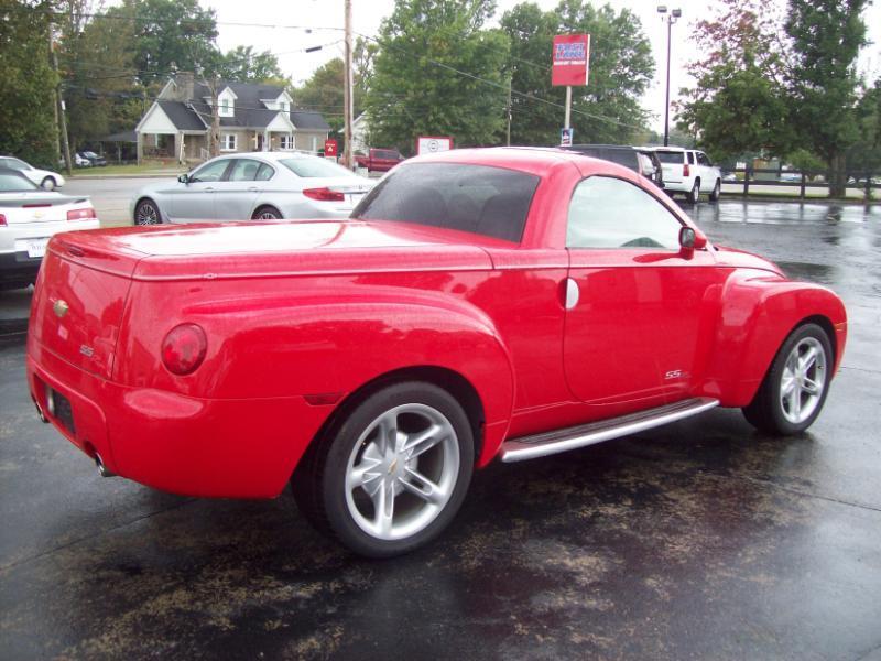Chevrolet SSR Base 2004