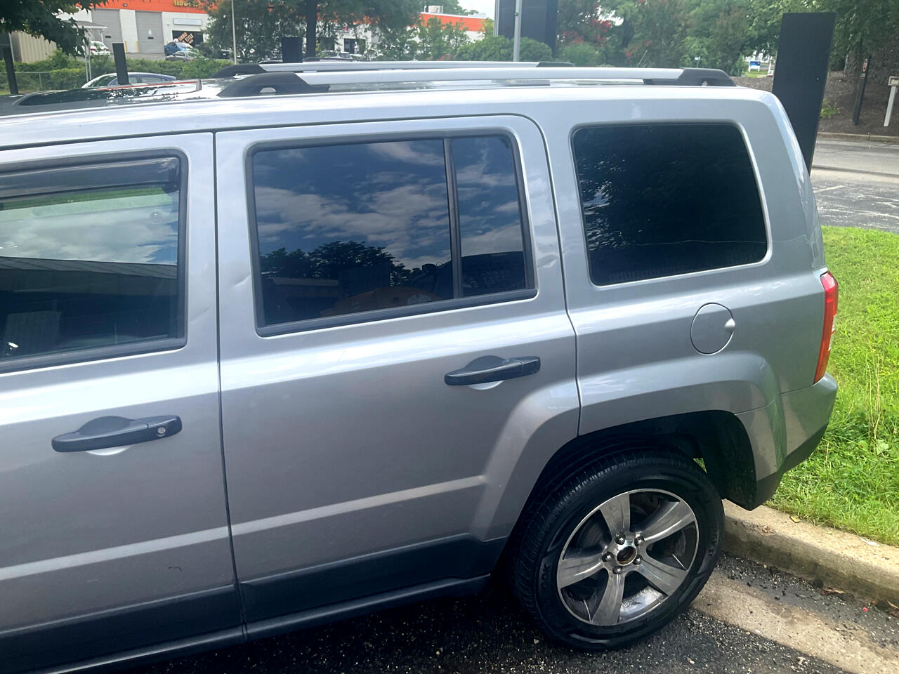 Jeep Patriot FWD 4dr High Altitude Edition 2016 Jeep Patriot FWD 4dr High Altitude Edition 2016