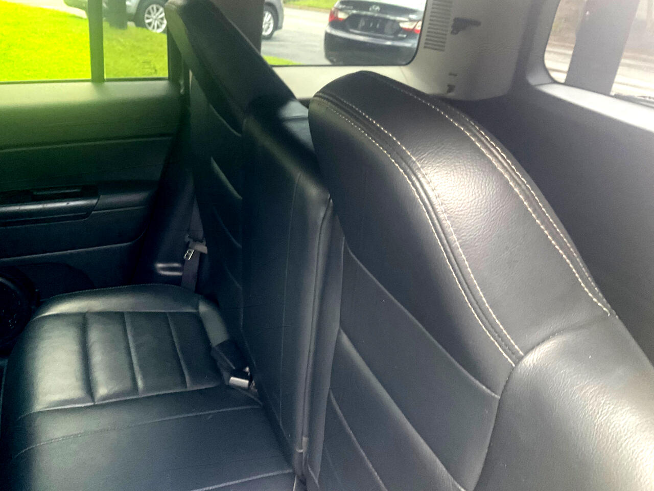 Jeep Patriot FWD 4dr High Altitude Edition 2016 Jeep Patriot FWD 4dr High Altitude Edition 2016