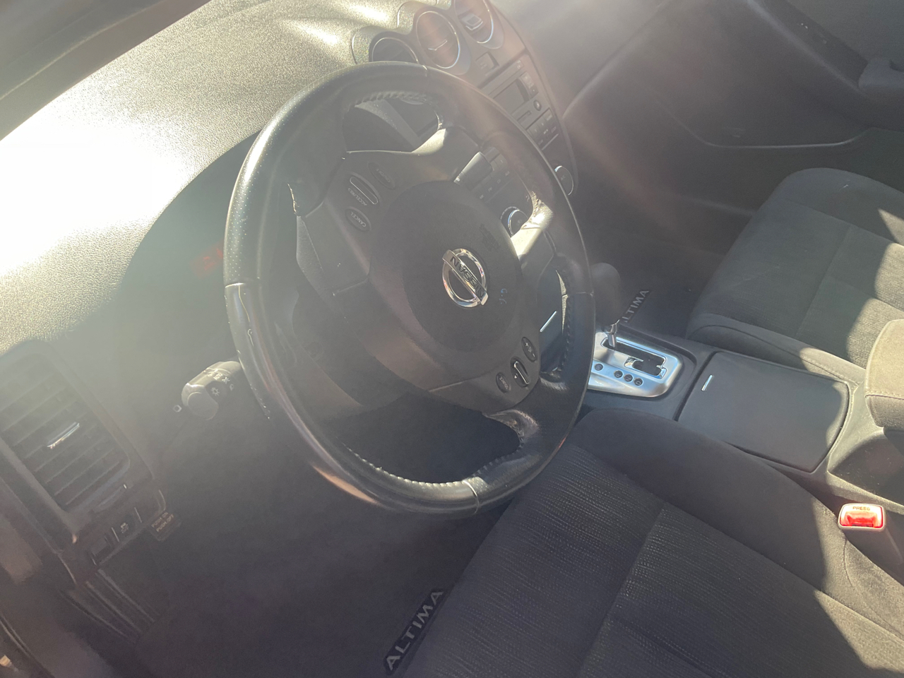 Nissan Altima 4dr Sdn V6 CVT 3.5 SR 2011 Nissan Altima 4dr Sdn V6 CVT 3.5 SR 2011