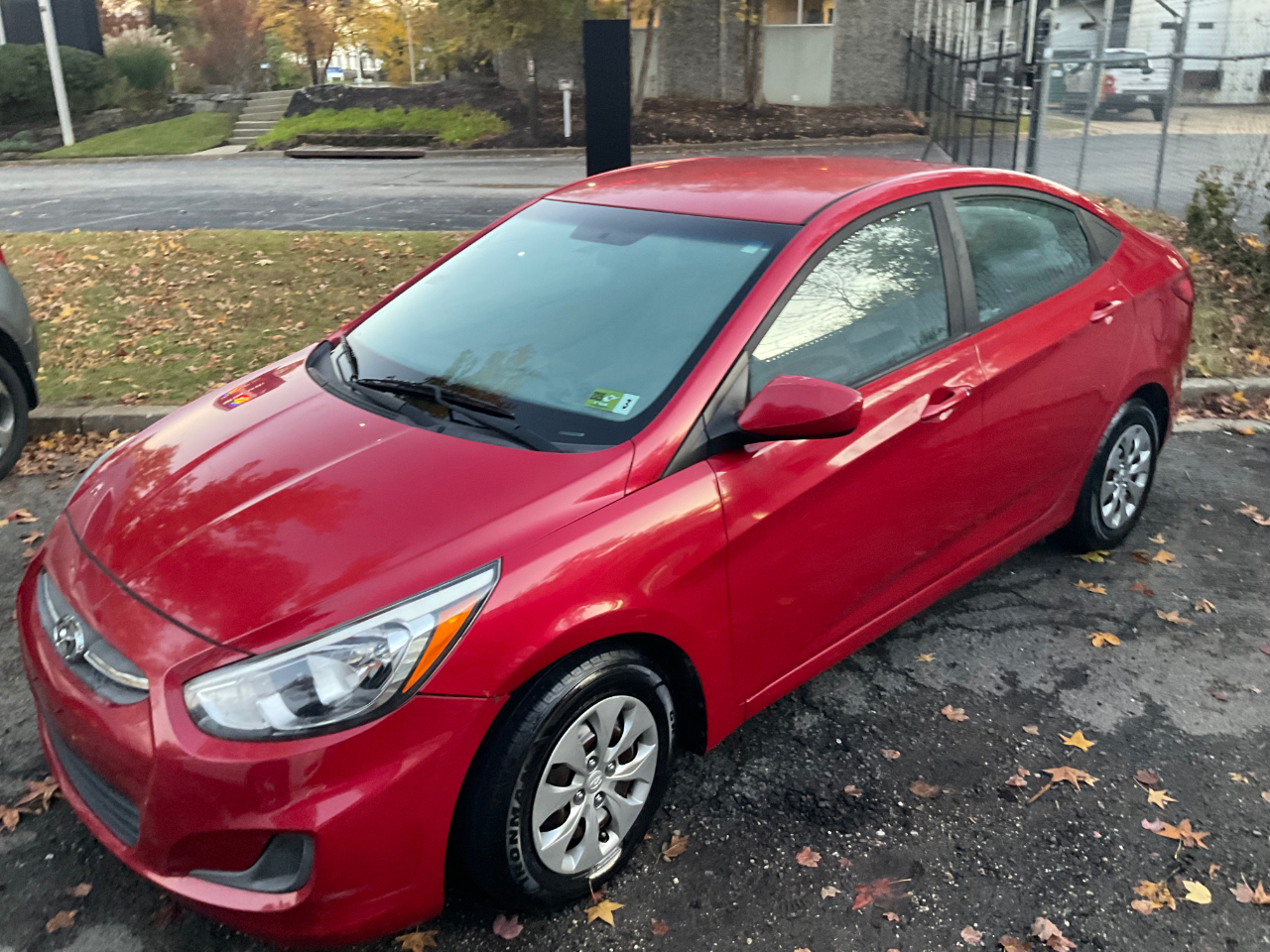 Hyundai Accent 4dr Sdn Auto SE 2016 Hyundai Accent 4dr Sdn Auto SE 2016