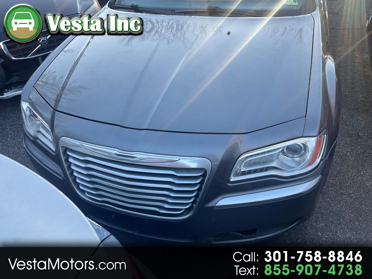 2012 Chrysler 300 4dr Sdn V6 Limited RWD