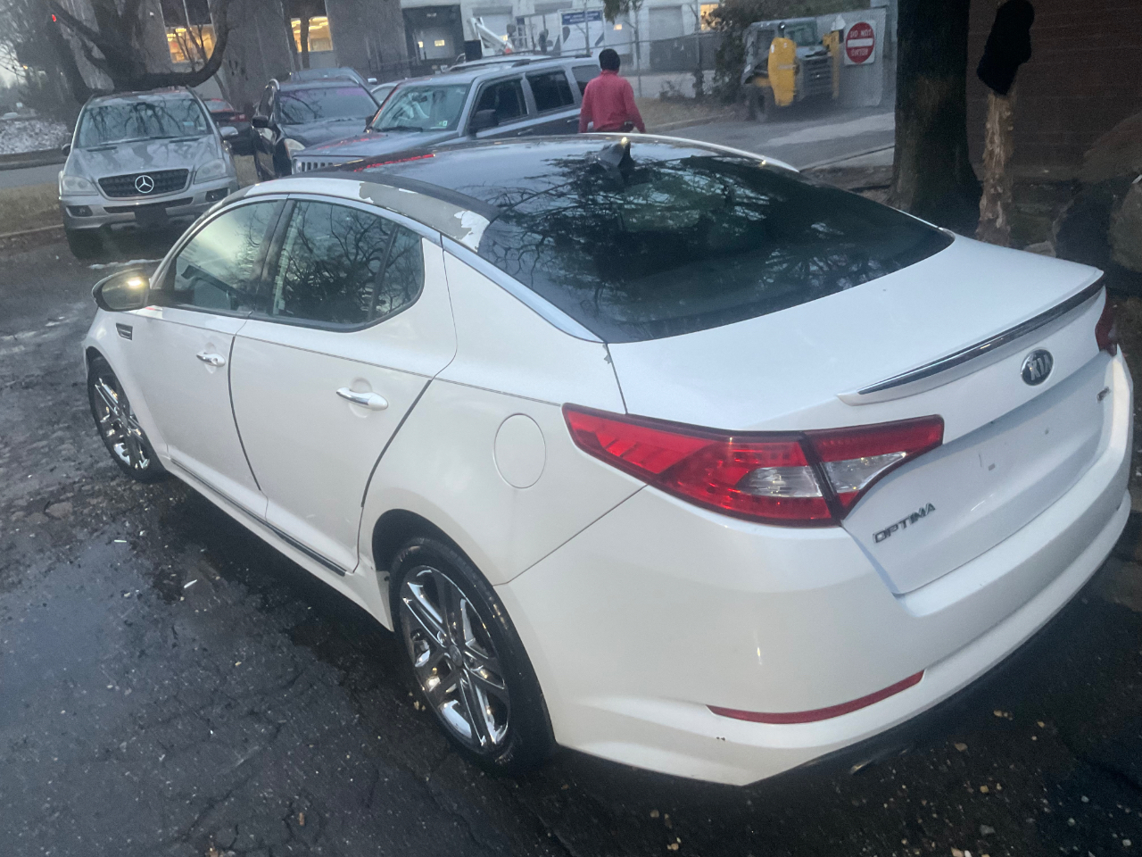 Kia Optima 4dr Sdn SX w/Limited Pkg 2013