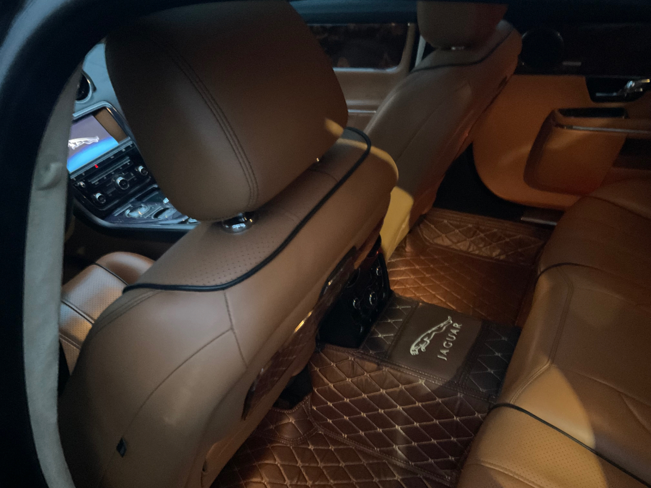 Jaguar XJ 4dr Sdn XJL Supercharged 2011