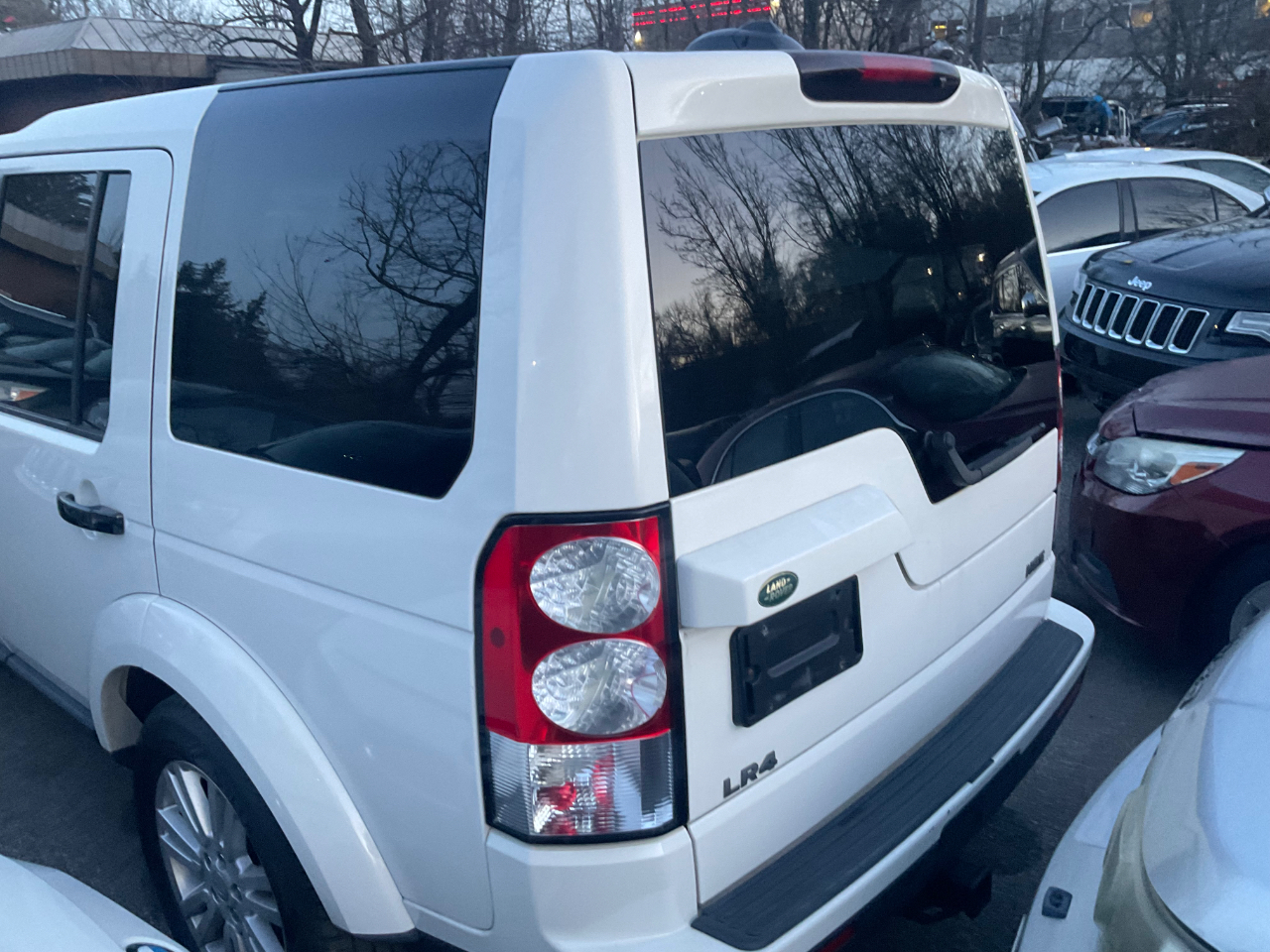 Land Rover LR4 4WD 4dr V8 HSE 2010