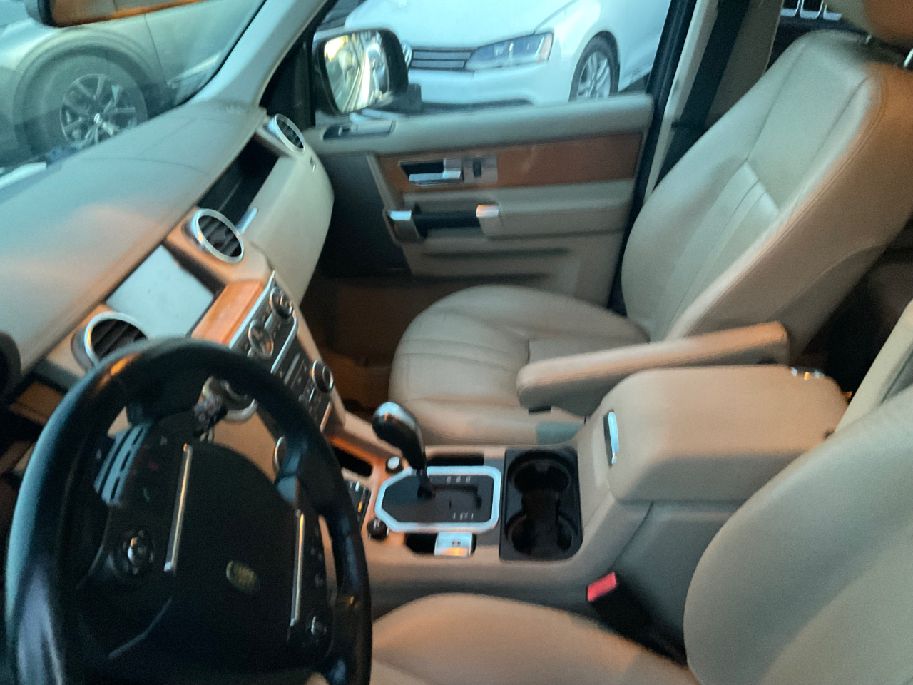 Land Rover LR4 4WD 4dr V8 HSE 2010