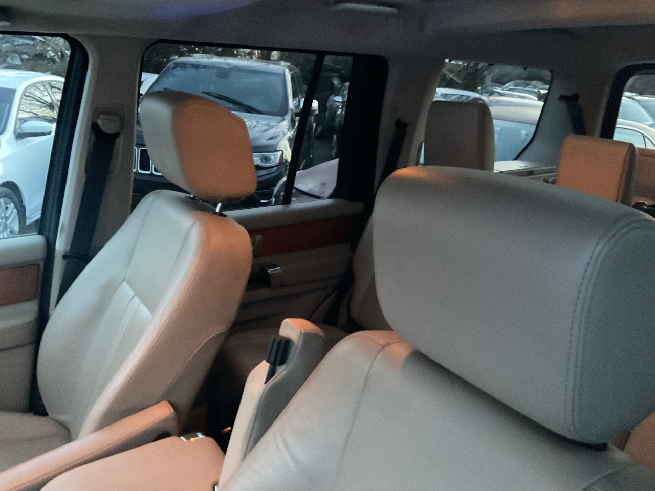 Land Rover LR4 4WD 4dr V8 HSE 2010