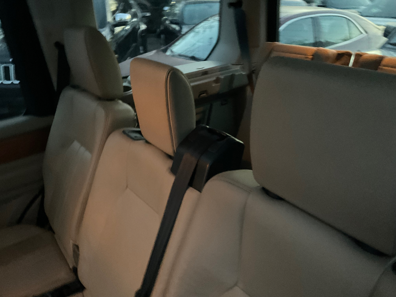 Land Rover LR4 4WD 4dr V8 HSE 2010