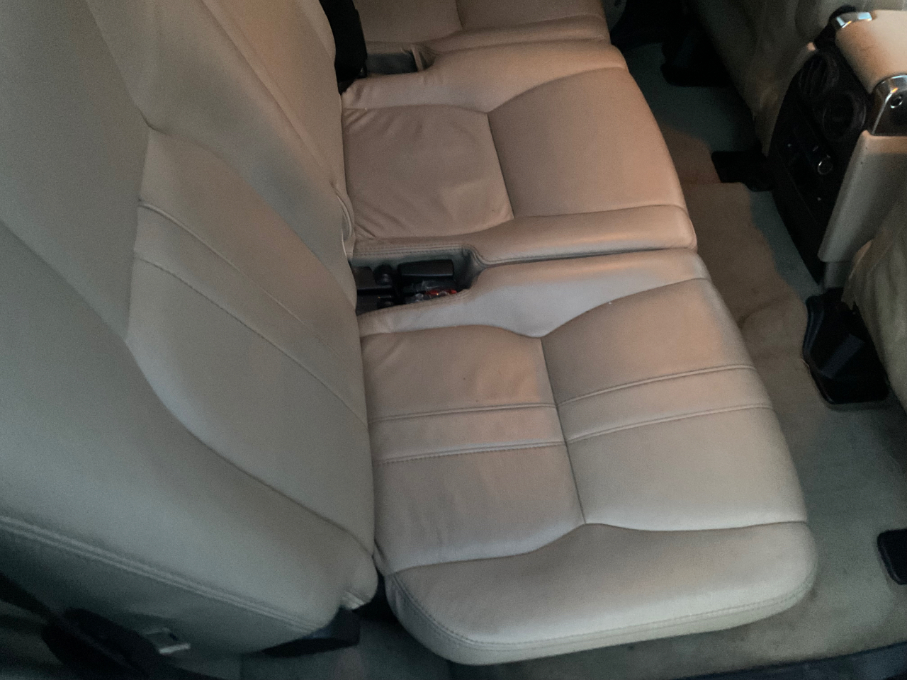 Land Rover LR4 4WD 4dr V8 HSE 2010