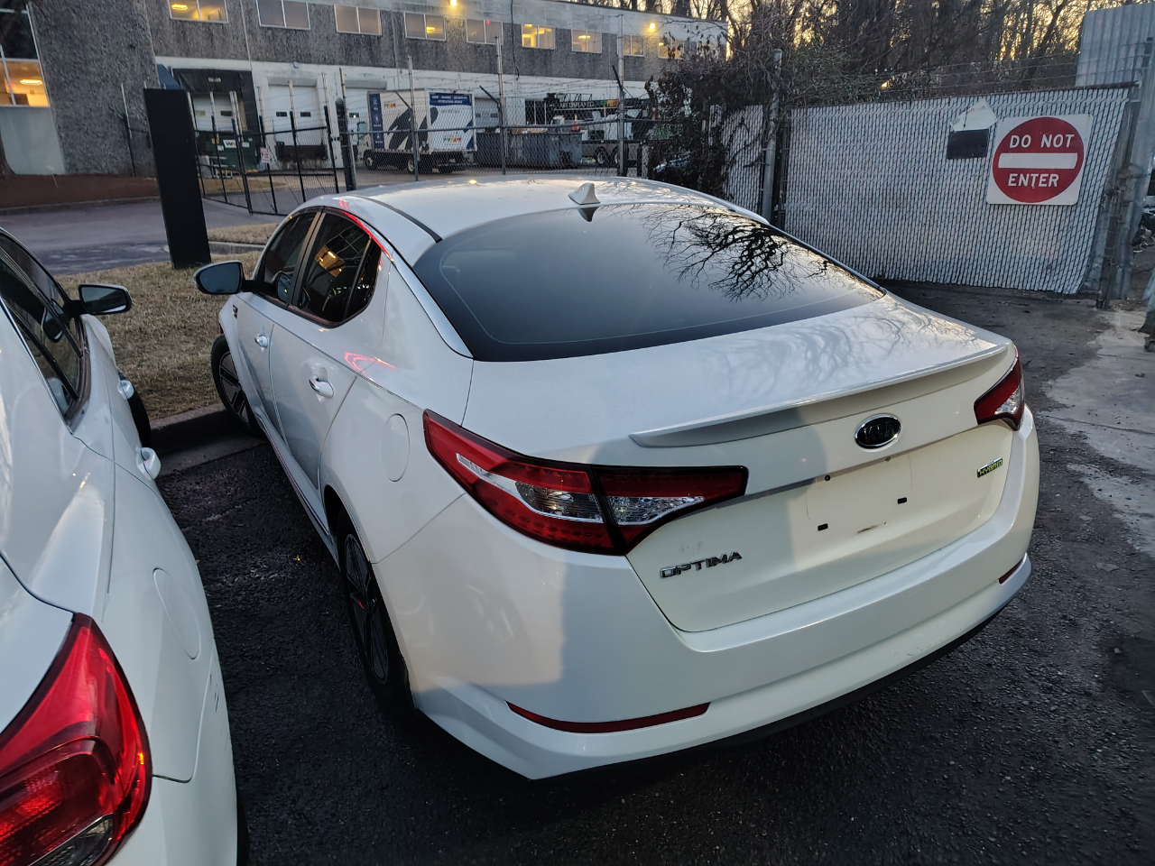Kia Optima 4dr Sdn 2.4L Auto Hybrid 2012