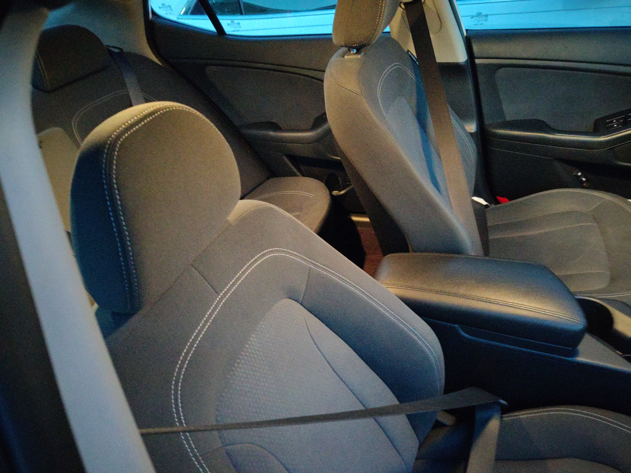 Kia Optima 4dr Sdn 2.4L Auto Hybrid 2012