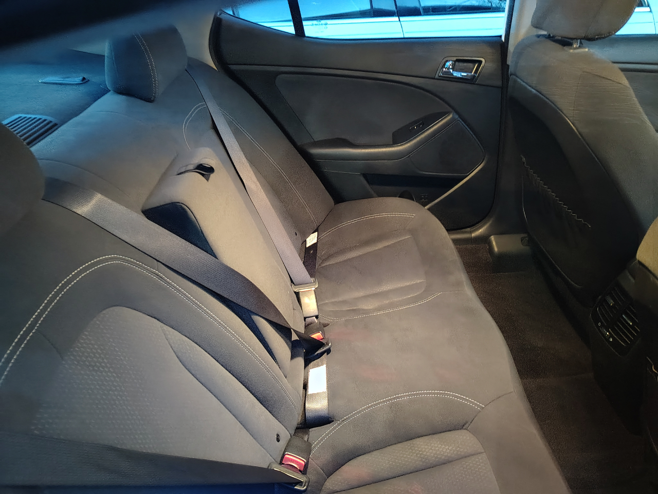 Kia Optima 4dr Sdn 2.4L Auto Hybrid 2012