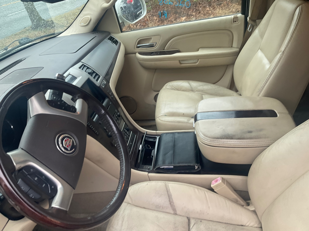 Cadillac Escalade ESV AWD 4dr 2008