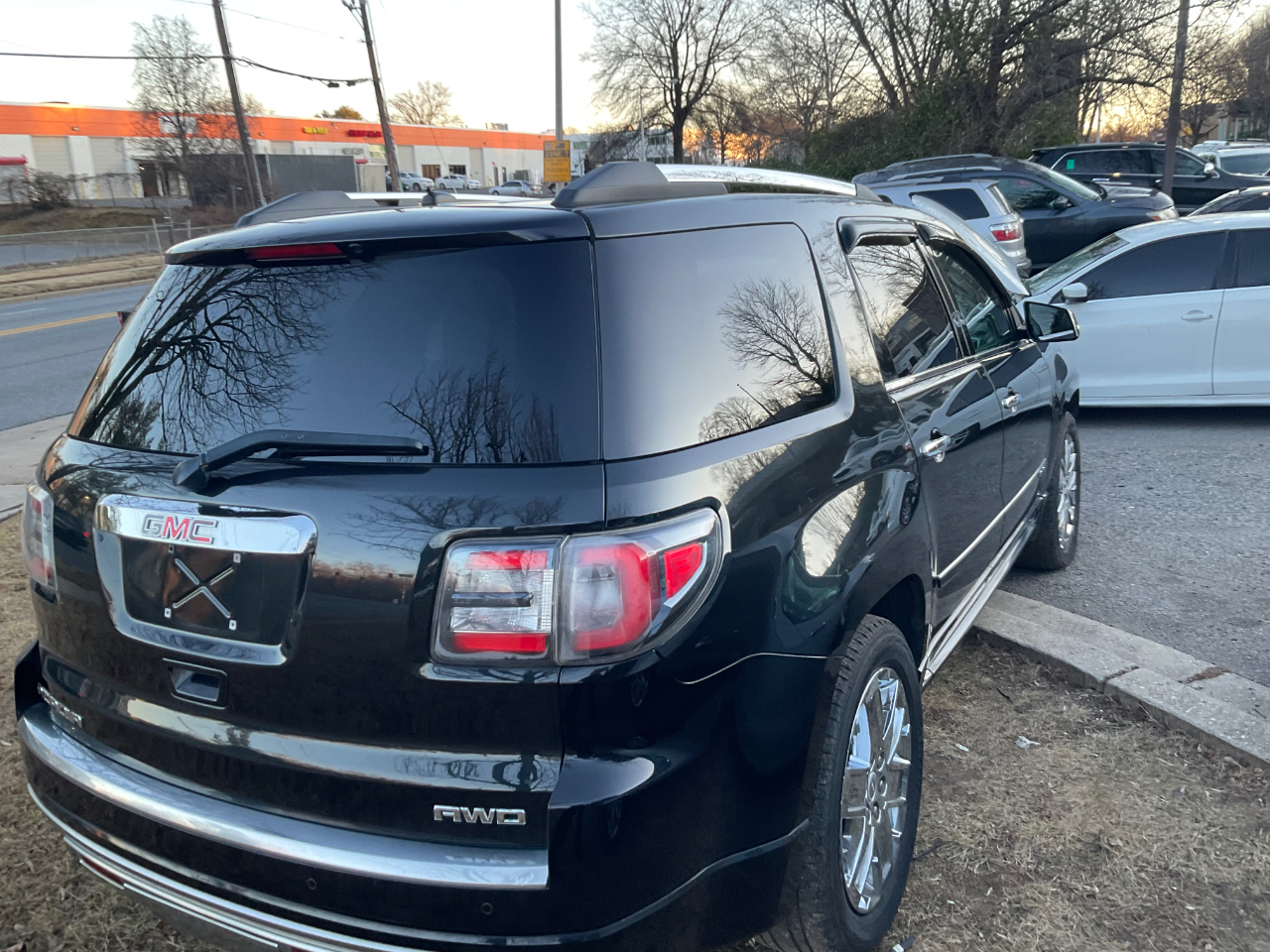 GMC Acadia AWD 4dr Denali 2015
