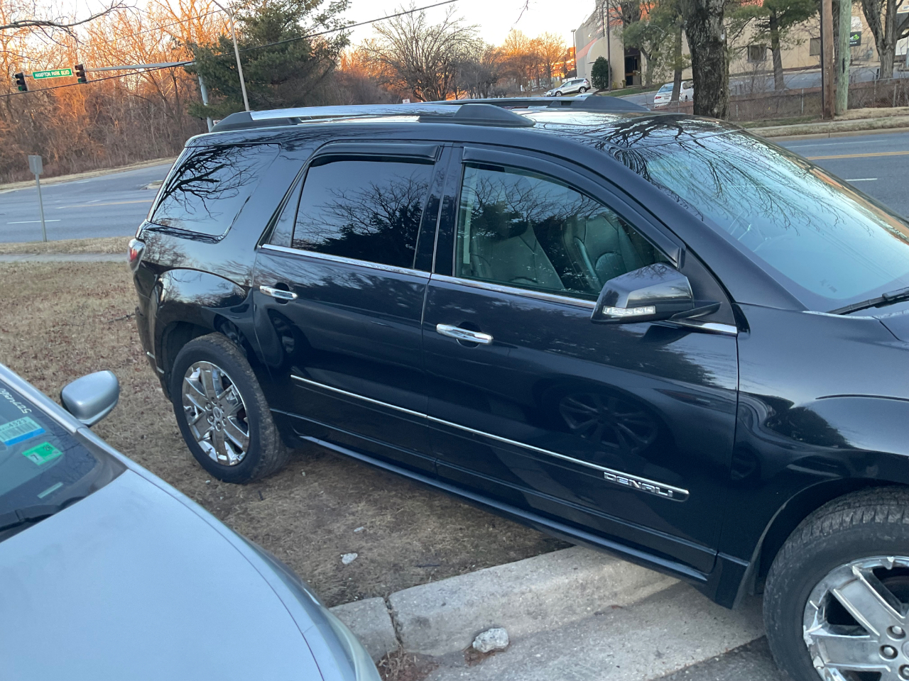 GMC Acadia AWD 4dr Denali 2015