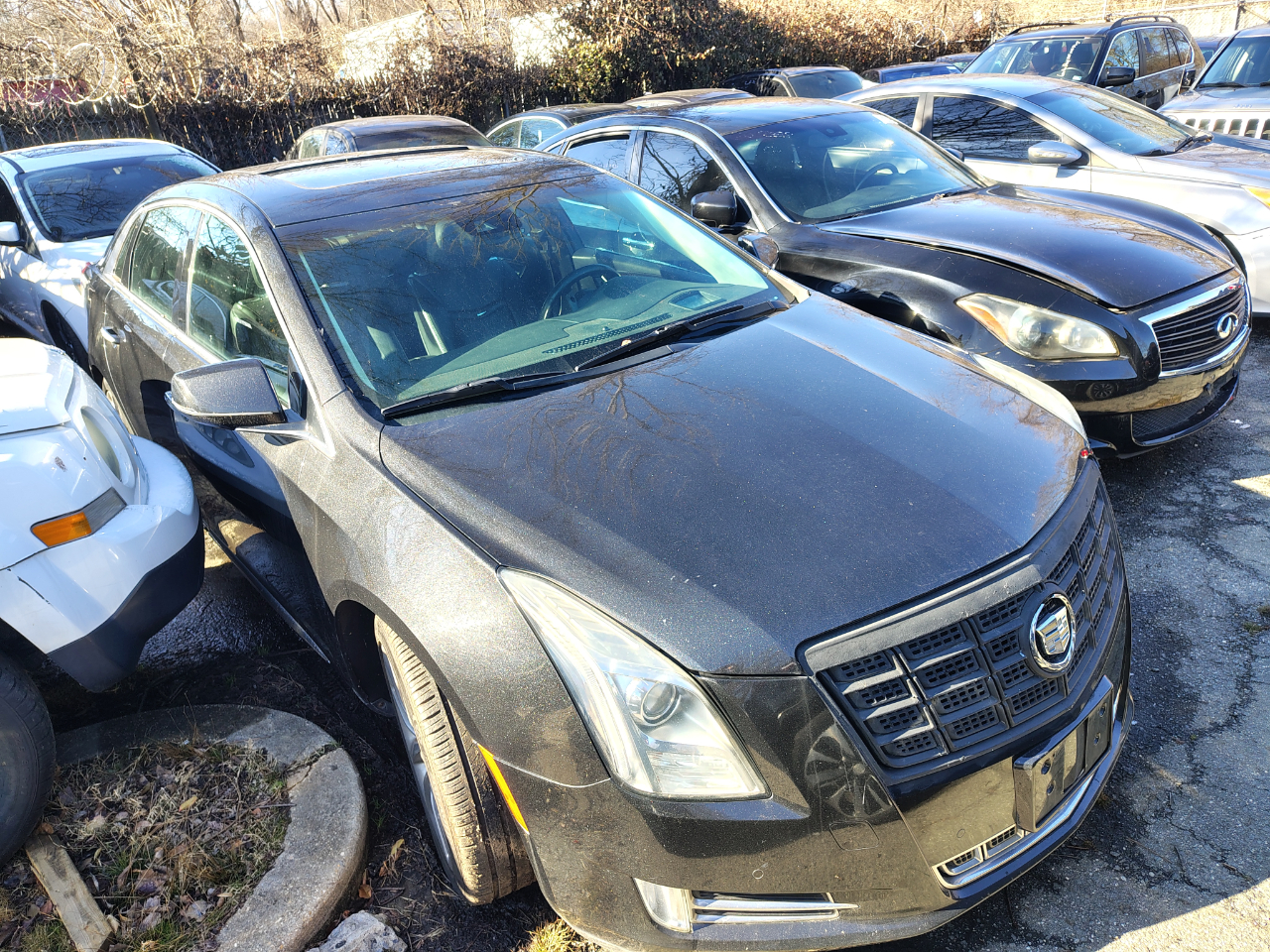 Cadillac XTS 4dr Sdn Premium AWD 2013