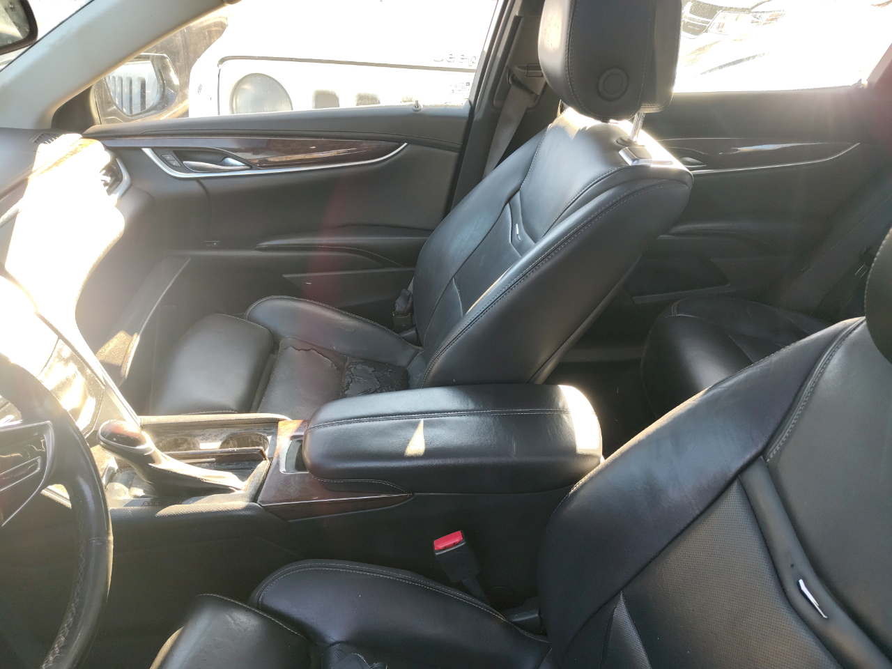 Cadillac XTS 4dr Sdn Premium AWD 2013