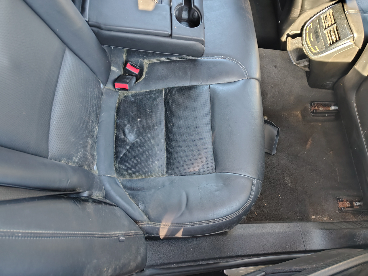 Cadillac XTS 4dr Sdn Premium AWD 2013