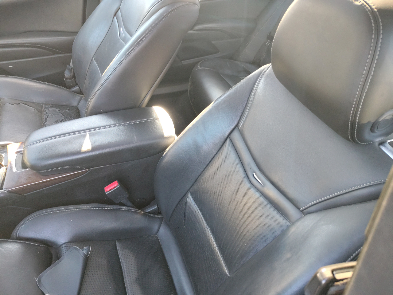 Cadillac XTS 4dr Sdn Premium AWD 2013