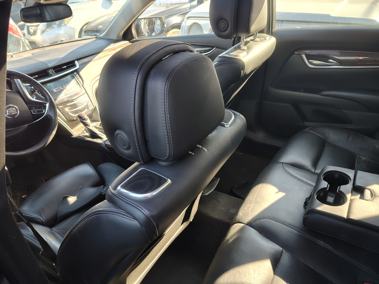 Cadillac XTS 4dr Sdn Premium AWD 2013