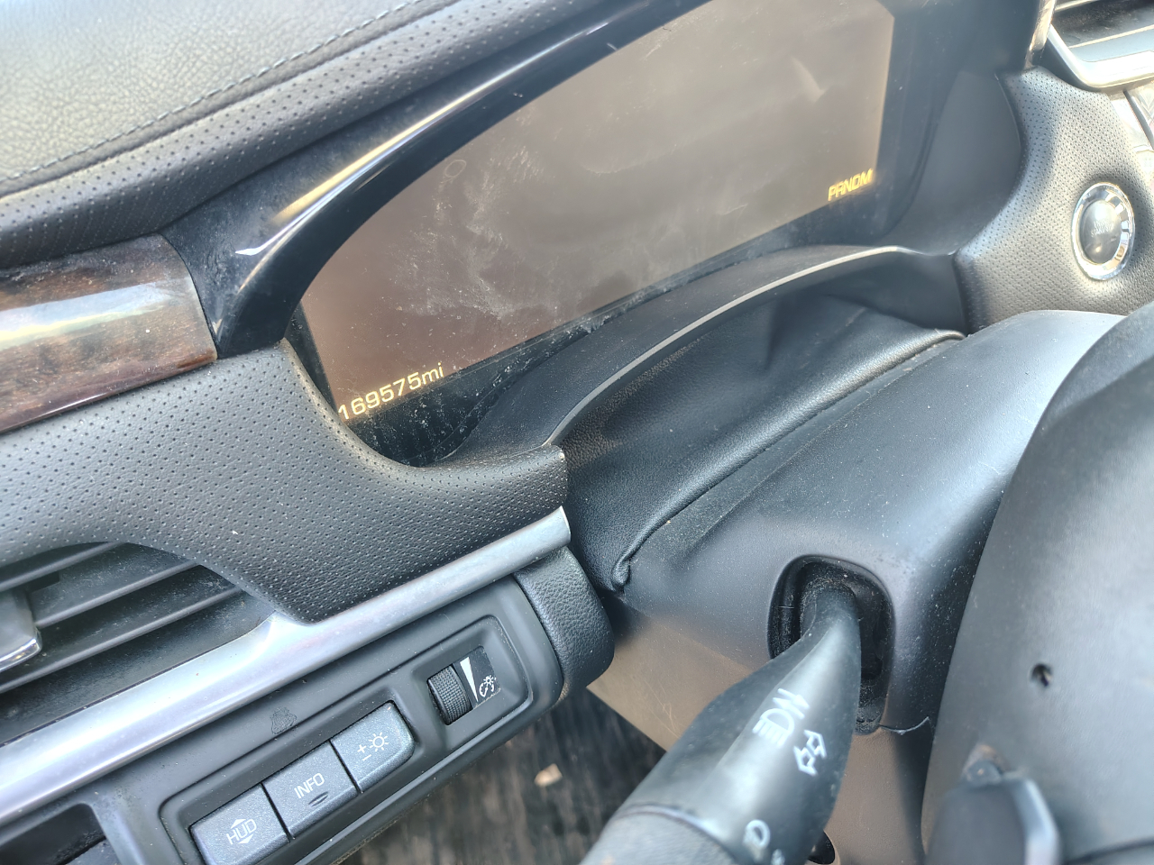 Cadillac XTS 4dr Sdn Premium AWD 2013