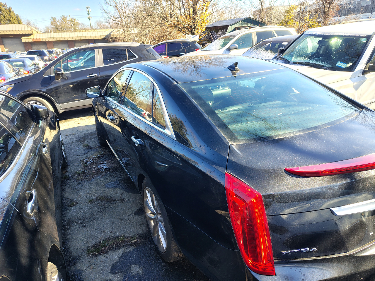 Cadillac XTS 4dr Sdn Premium AWD 2013