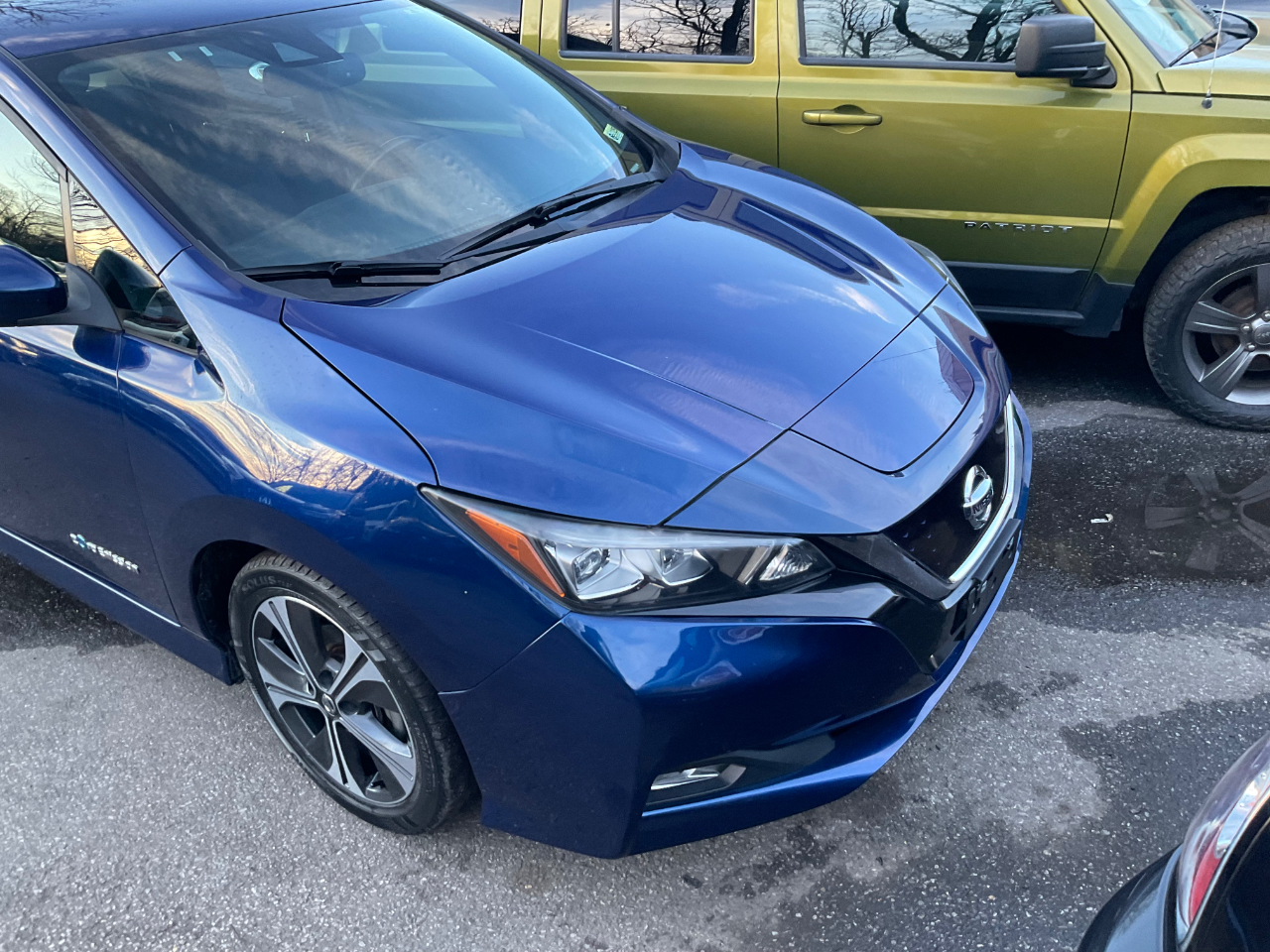Nissan Leaf SV Hatchback 2019