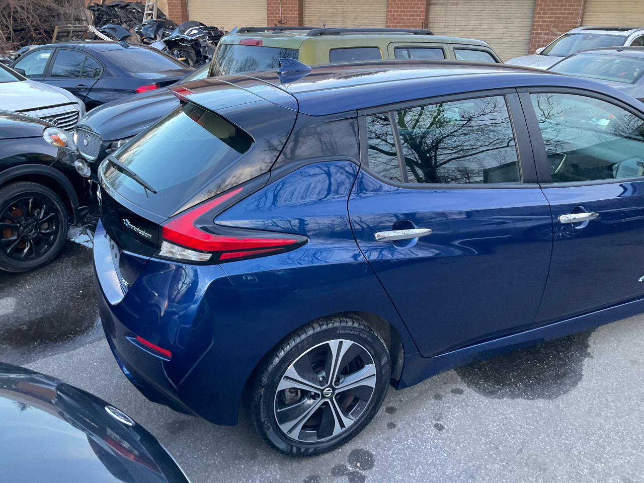 Nissan Leaf SV Hatchback 2019