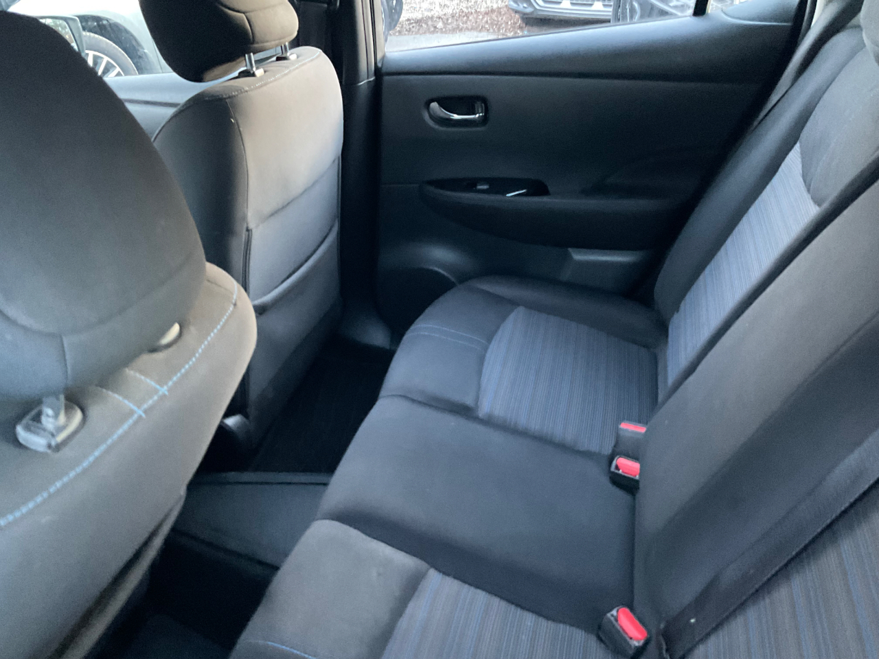 Nissan Leaf SV Hatchback 2019