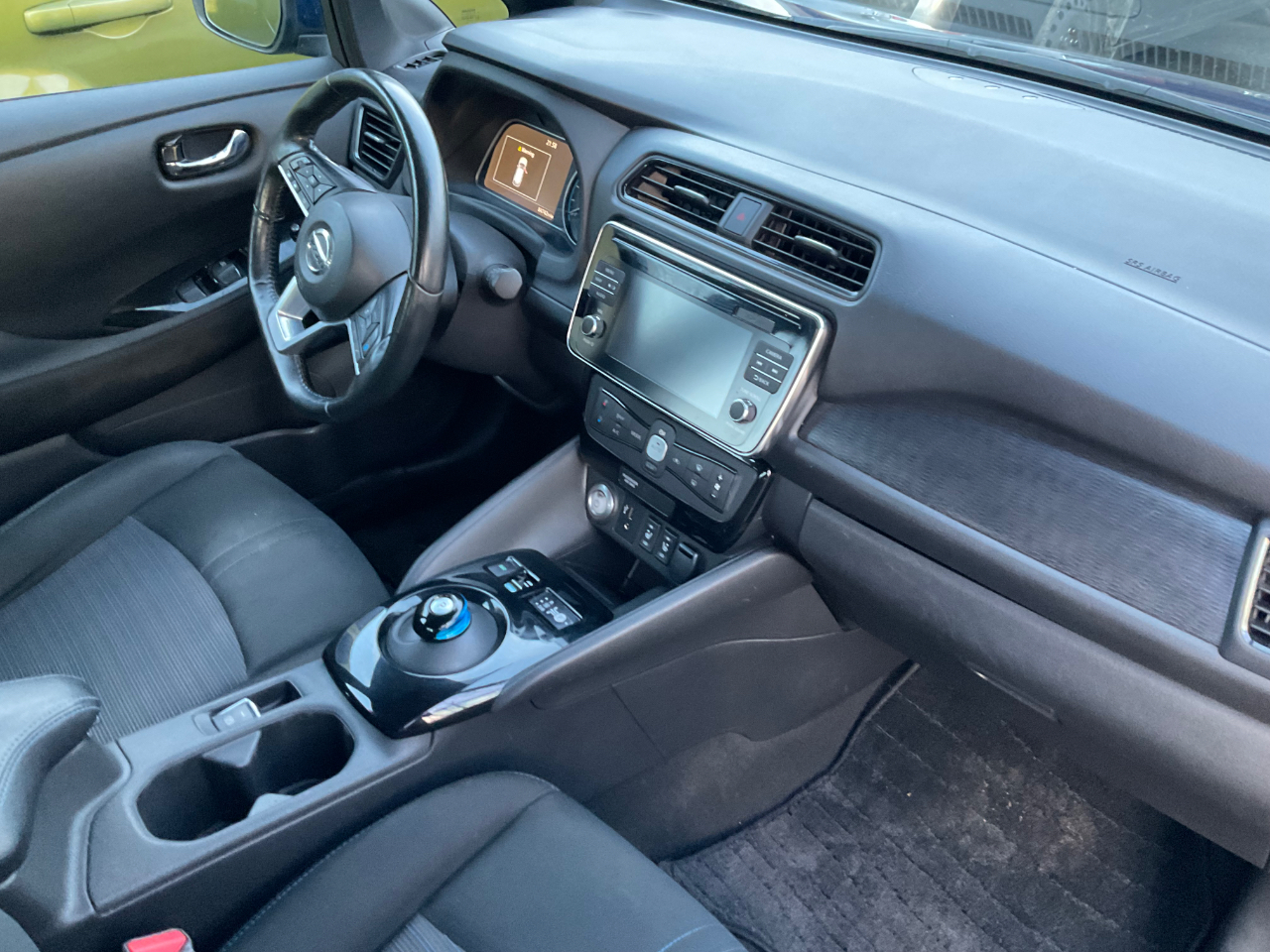 Nissan Leaf SV Hatchback 2019