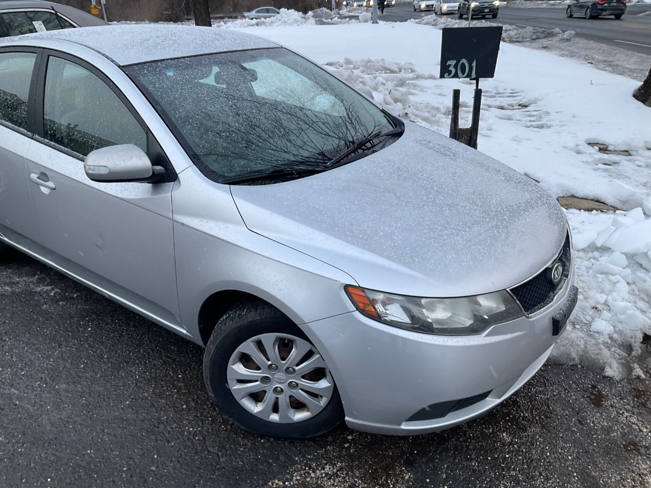 Kia Forte 4dr Sdn Auto EX 2010