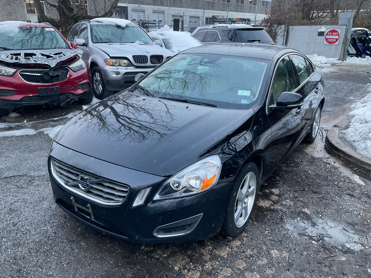 Volvo S60 4dr Sdn T5 AWD 2013