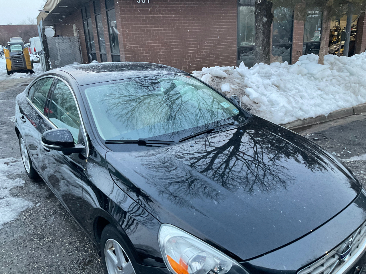 Volvo S60 4dr Sdn T5 AWD 2013