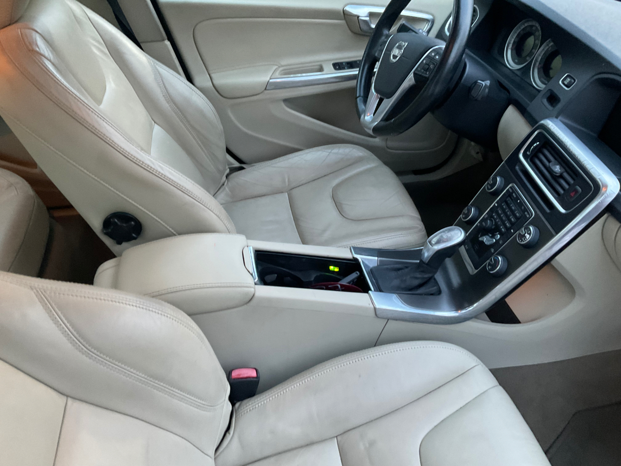 Volvo S60 4dr Sdn T5 AWD 2013