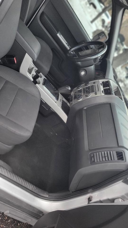 Ford Escape 4WD 4dr XLT 2011