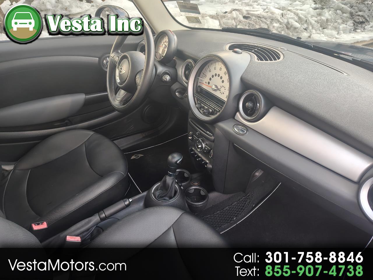 MINI Cooper Hardtop 2dr Cpe 2011