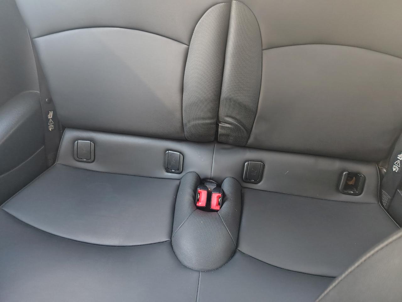 MINI Cooper Hardtop 2dr Cpe 2011