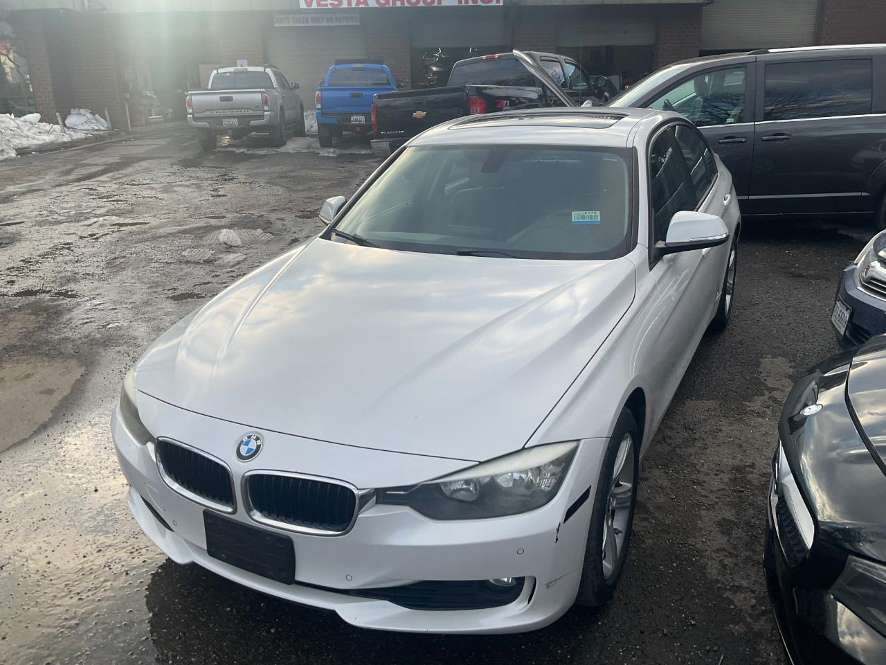 BMW 3 Series 4dr Sdn 328i xDrive AWD SULEV South Africa 2015