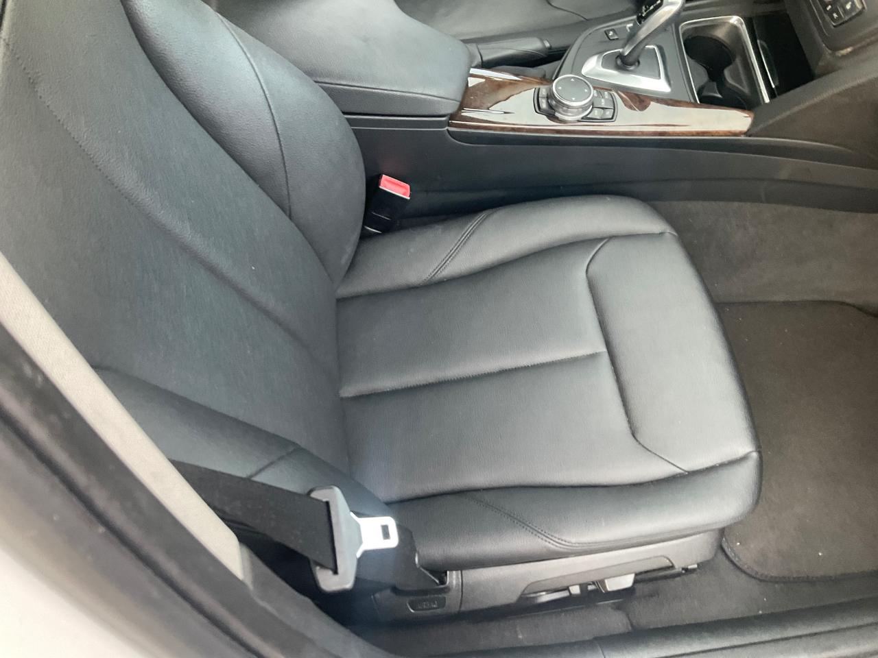 BMW 3 Series 4dr Sdn 328i xDrive AWD SULEV South Africa 2015