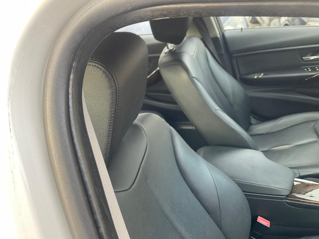 BMW 3 Series 4dr Sdn 328i xDrive AWD SULEV South Africa 2015