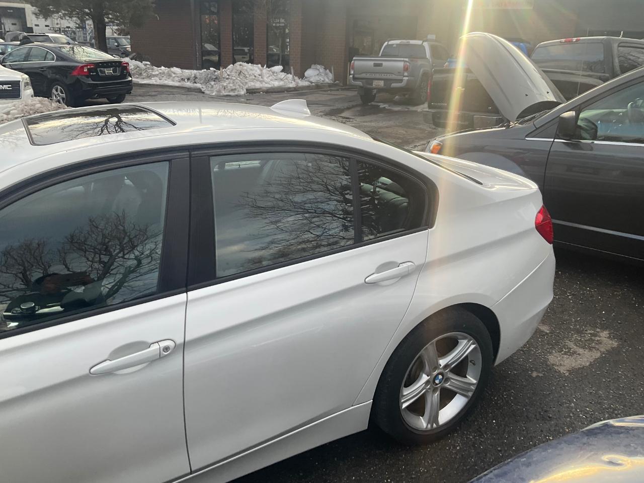 BMW 3 Series 4dr Sdn 328i xDrive AWD SULEV South Africa 2015