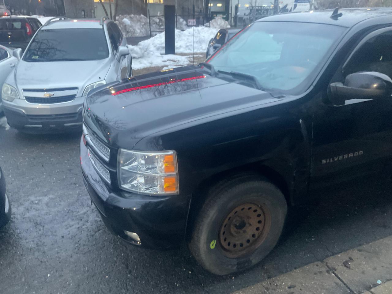 Chevrolet Silverado 1500 4WD Crew Cab 143.5" LT 2012